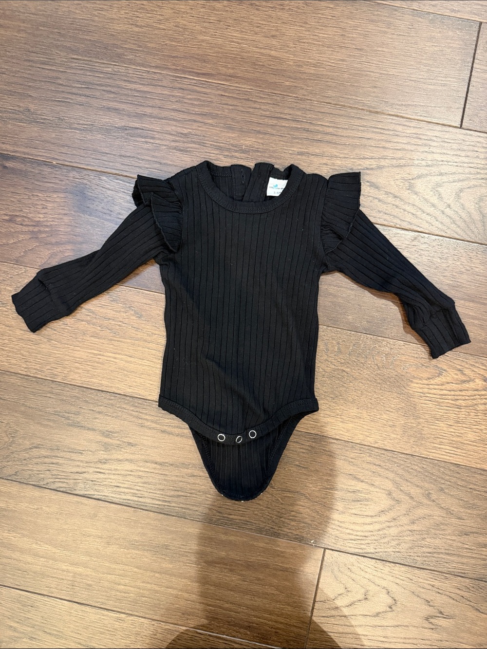 Little One Shop Black Ribbed Ruffle Bodysuit Size 3-6 Months - C39-148
